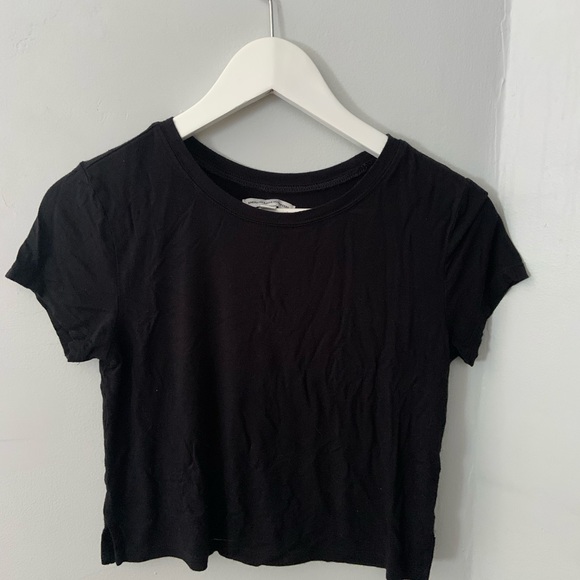 Soft black crop T-shirt - Picture 1 of 2
